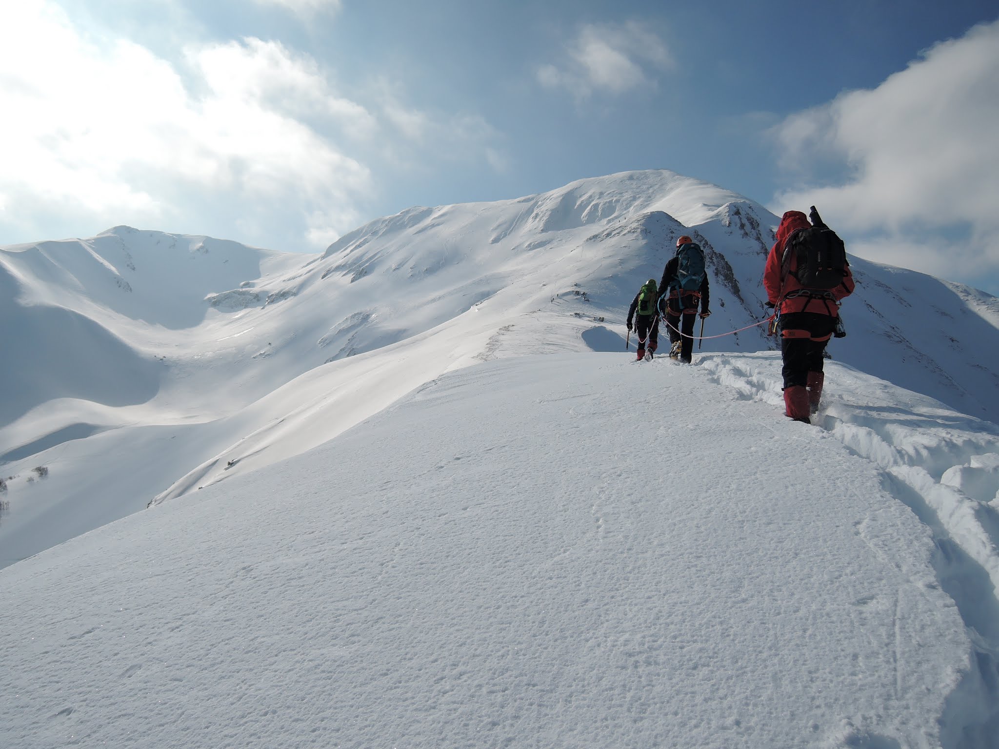 Corso di alpinismo su neve e ghiaccio AG1 2023